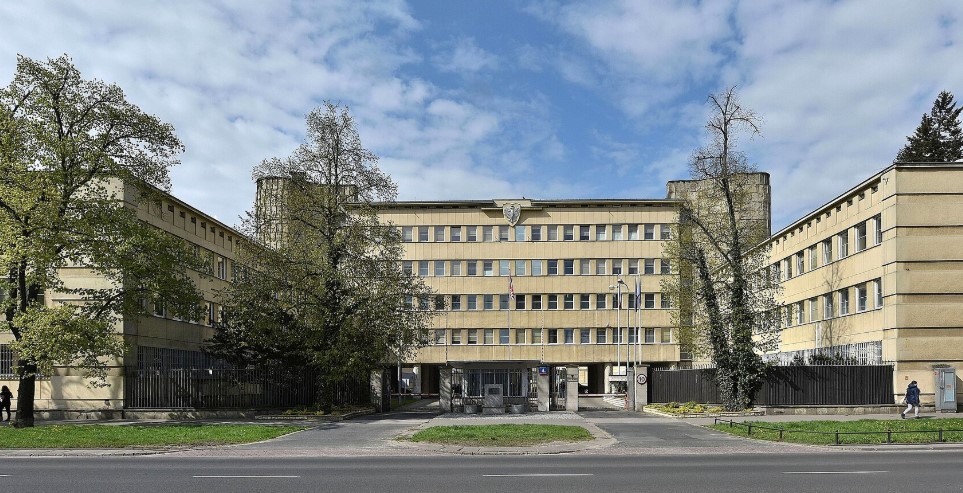 "Зависло" у секретній пошті: як польський генштаб випадково "втратив" попередження США про відміну розміщення військ